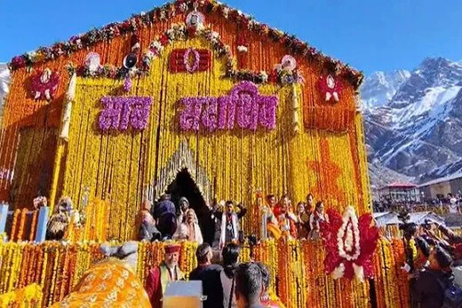 हर-हर महादेव के जयकारों के साथ खुले केदारनाथ धाम के कपाट, वीडियो-रील बनाने पर रोक
